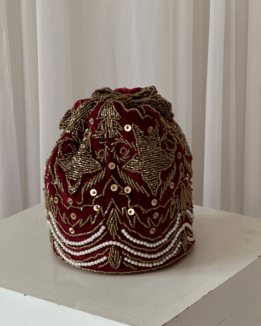 Purse for Girls in Pakistan : Trendy & Stylish Designs - Amal Ayub