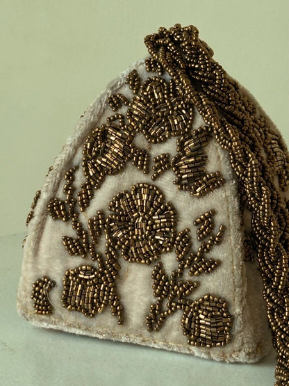 Pyramid style potli clutch Pakistan - Amal Ayub